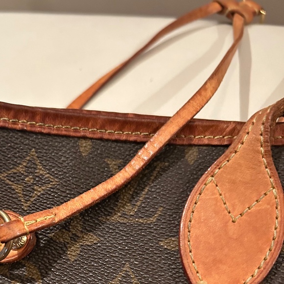 Louis Vuitton Neverfull Monogram MM - Picture 15 of 16